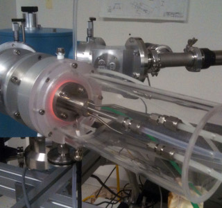 windowless hollow cathode lamp for vacuum ultraviolet ionized gas emission lines