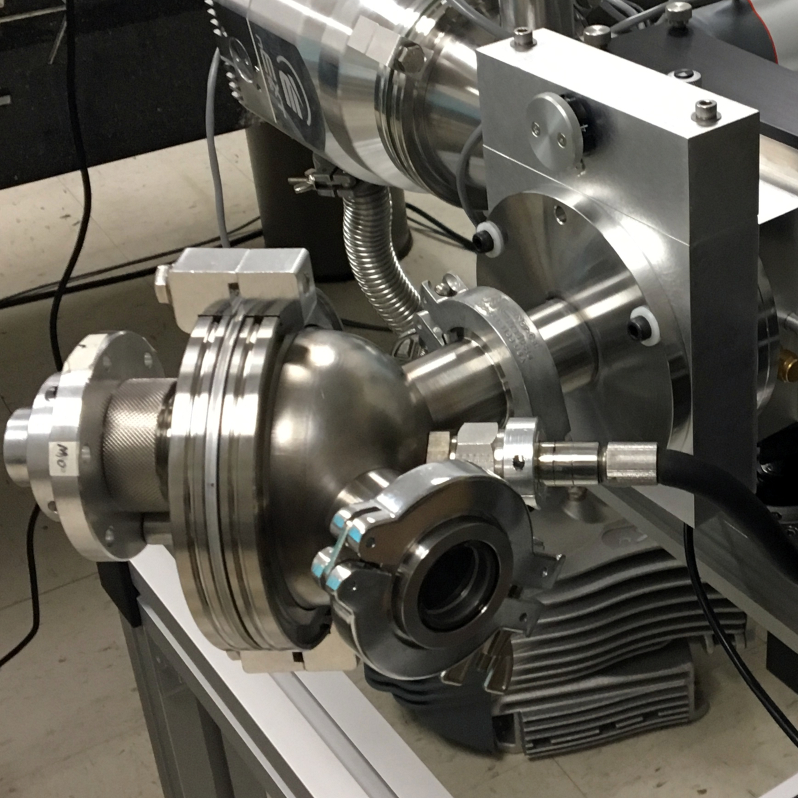 Model 251MX SXR XUV Spectrograph